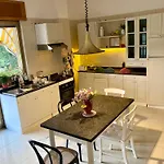 Casamonaco Bed & Breakfast *